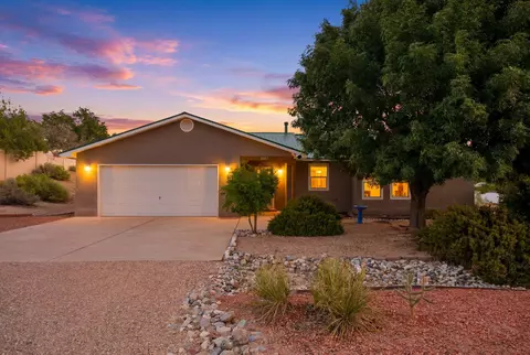 2405 Flagstone Rd NE, Rio Rancho, NM 87124
