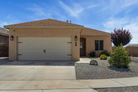 921 Firewheel Ave SW, Los Lunas, NM 87031