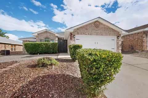 10308 Connemara Dr SW, Albuquerque, NM 87121