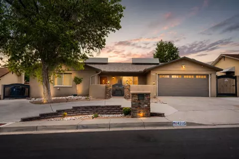 4705 Oahu Dr NE, Albuquerque, NM 87111
