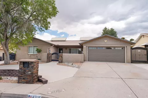 4705 Oahu Dr NE, Albuquerque, NM 87111
