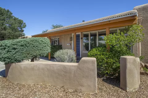 3915 Smith Ave SE, Albuquerque, NM 87108