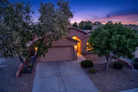 2029 N Ensenada Cir SE, Albuquerque, NM 87124