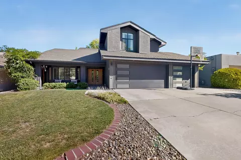 8709 Canyon Run Rd NE, Albuquerque, NM 87111
