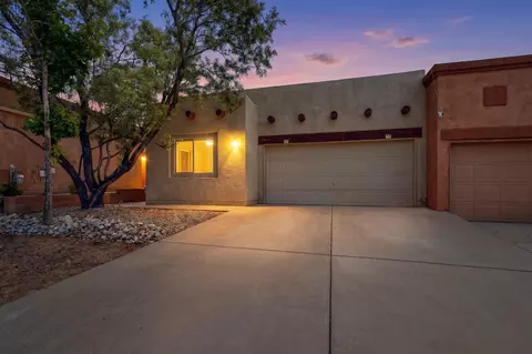 2470 Corvara Dr SE, Rio Rancho, NM 87124