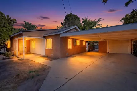 1612 Shadyside Dr SW, Albuquerque, NM 87105