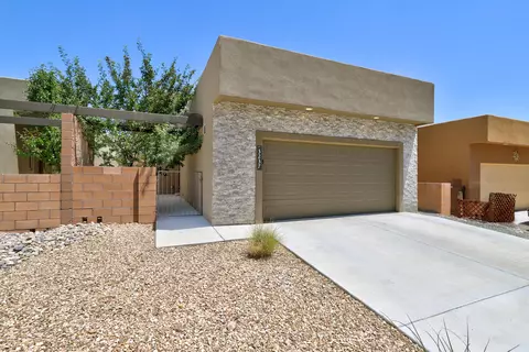 3237 Oakmount Dr SE, Rio Rancho, NM 87124
