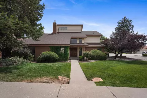 13200 Manitoba Dr NE, Albuquerque, NM 87111