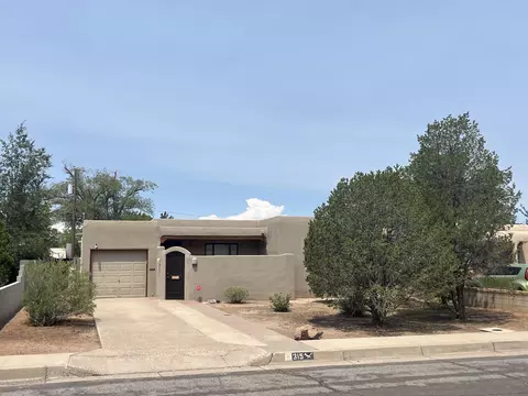 315 Manzano St NE, Albuquerque, NM 87108