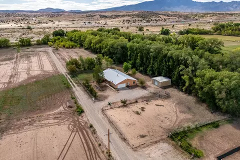 6 Archibeque Ln, Algodones, NM 87001
