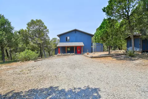 216 Raven Rd, Tijeras, NM 87059