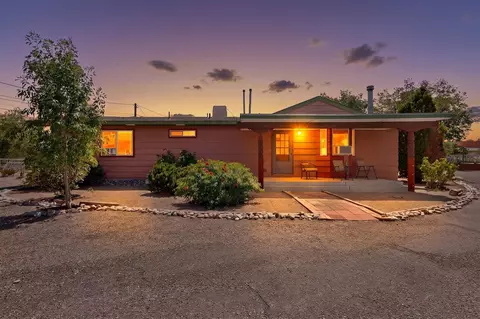 103 Green Valley Rd NW, Albuquerque, NM 87107