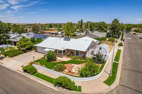 5501 Calle Quieta NW, Albuquerque, NM 87120