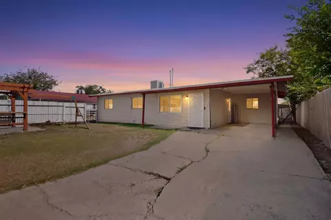 714 Scheaffer Dr, Belen, NM 87002