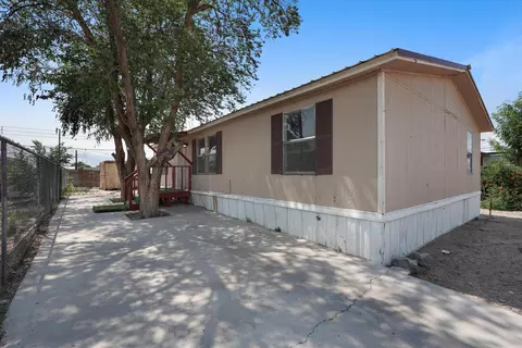 4203 Axtell St SE, Albuquerque, NM 87105