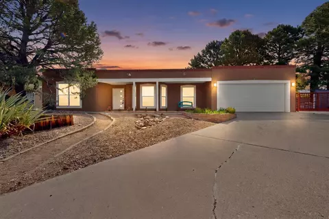 2320 Punta De Vista Pl NE, Albuquerque, NM 87112