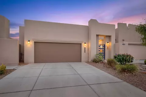1429 Tierra Verde Loop NW, Los Lunas, NM 87031