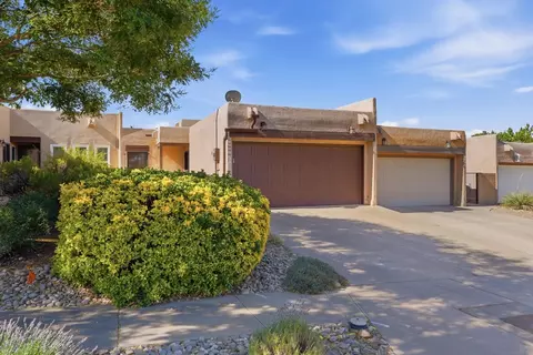 7524 Northridge Ave NE, Albuquerque, NM 87109