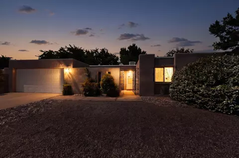 6805 Baker Ave NE, Albuquerque, NM 87109