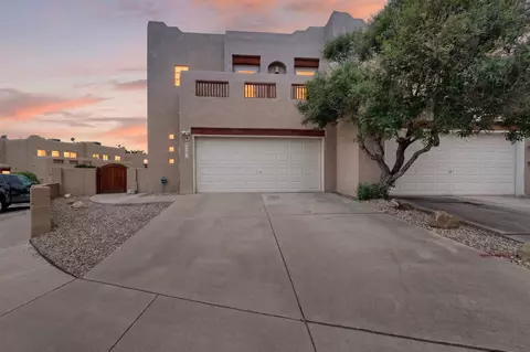4201 Red Sun Dr NE, Albuquerque, NM 87110