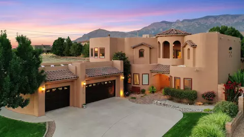 9228 La Tierra Ct NE, Albuquerque, NM 87122