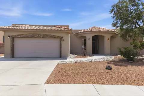 330 Calle Consuelo NE, Los Lunas, NM 87031
