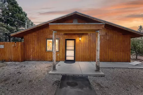 213 Raven Rd, Tijeras, NM 87059