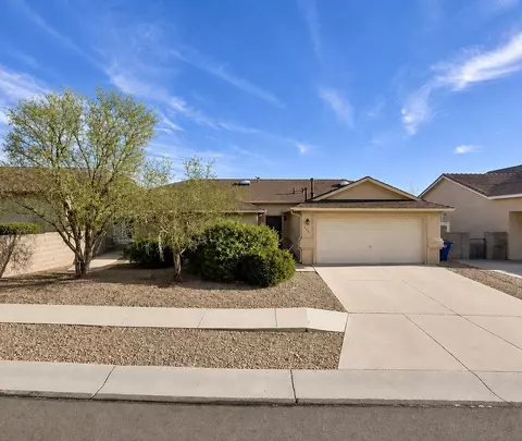 8015 Escarpment Ave NW, Albuquerque, NM 87120