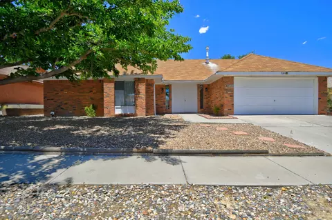 7211 Bangor Ave NW, Albuquerque, NM 87120