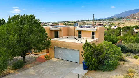 13807 Winterwood Way SE, Albuquerque, NM 87123