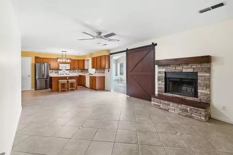 1425 32nd Cir SE, Rio Rancho, NM 87124