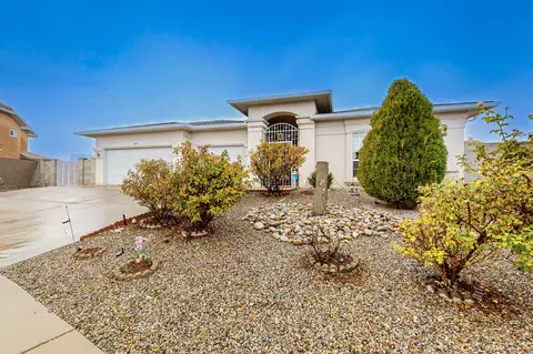 6912 Augusta Hills Dr NE, Rio Rancho, NM 87144