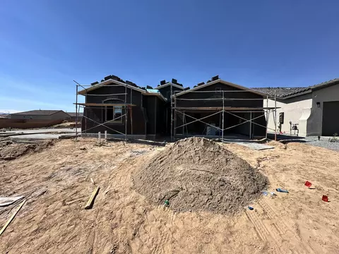 1649 Valle De Colores St NW, Los Lunas, NM 87031