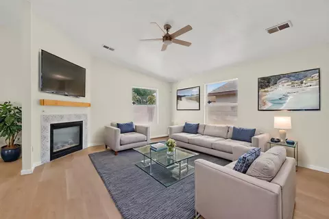 7719 Purple Fringe Rd SW, Albuquerque, NM 87121