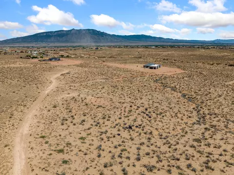 44 Th St NW, Rio Rancho, NM 87144