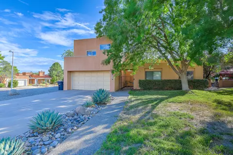 7301 Freedom Ct NE, Albuquerque, NM 87109