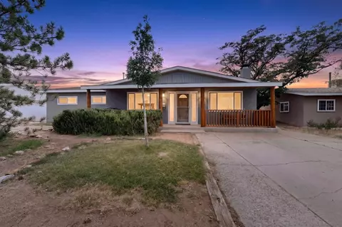 1721 Martha St NE, Albuquerque, NM 87112