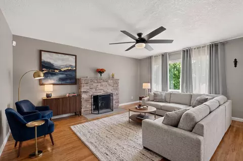 2709 Valencia Dr NE, Albuquerque, NM 87110