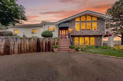 1612 Coplen Dr SW, Los Lunas, NM 87031