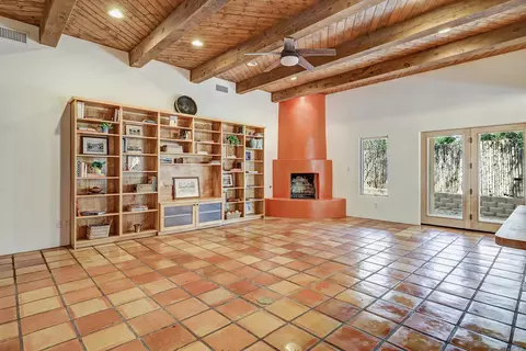 3200 San Isidro St NW, Albuquerque, NM 87107