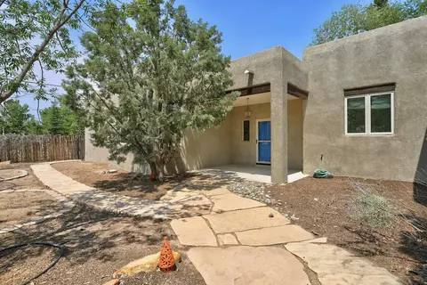 3200 San Isidro St NW, Albuquerque, NM 87107