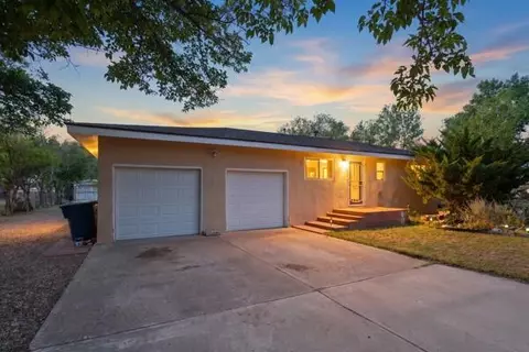 820 Monte Vista Rd NE, Los Lunas, NM 87031