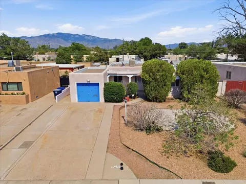 426 Espanola St NE, Albuquerque, NM 87108