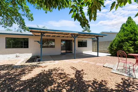 7108 Coulson Dr NE, Albuquerque, NM 87109