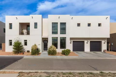 2309 Mananitas Ln NW, Albuquerque, NM 87104