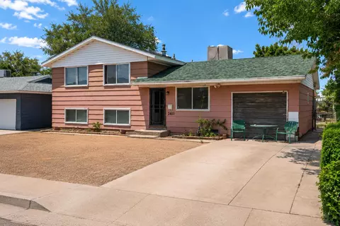 2827 Dorothy St NE, Albuquerque, NM 87112