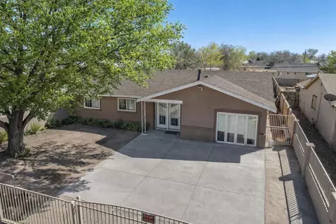 2708 Gun Club Rd SW, Albuquerque, NM 87105