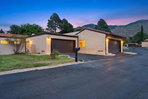 4412 Kellia Ln NE, Albuquerque, NM 87111