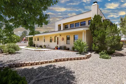 3507 Saint Andrews Dr SE, Rio Rancho, NM 87124