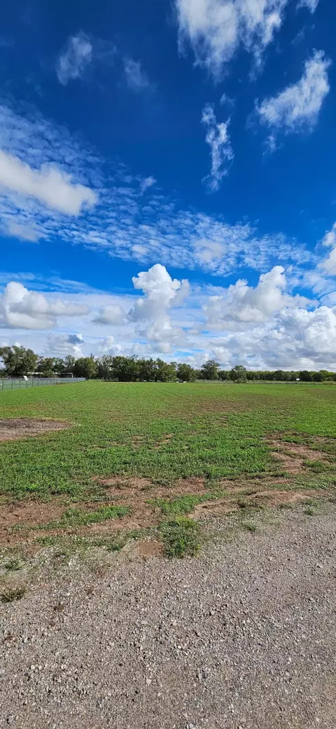 7 Eli Ct, Belen, NM 87002 photo 3